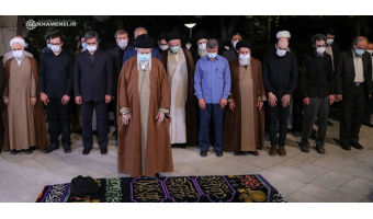 رهبر انقلاب بر پیکر مرحوم فاطمی‌نیا نماز اقامه کردند